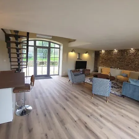Дом отдыха De Charme Avec Piscine Entre Lot Et Dordogne, Au Coeur De La Nature