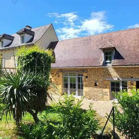 Дом отдыха De Charme Avec Piscine Entre Lot Et Dordogne, Au Coeur De La Nature