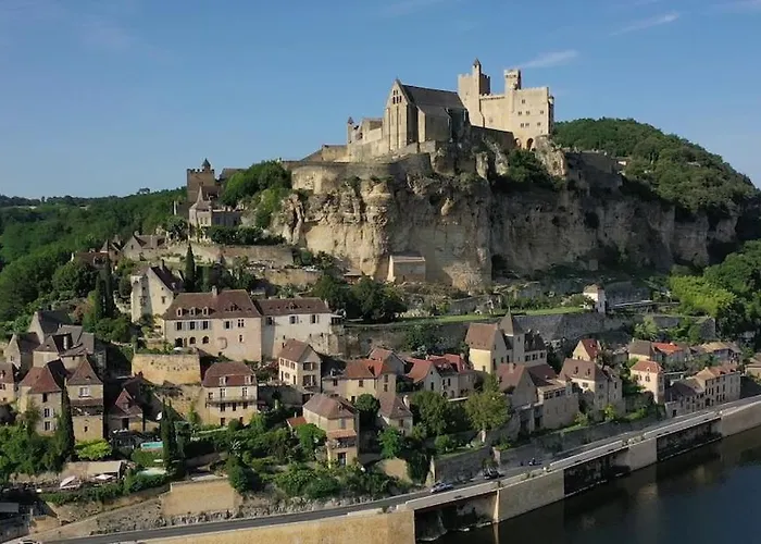 Casa de Férias De Charme Pres De Sarlat Perigord *